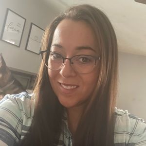 Meet your Posher, Carrie